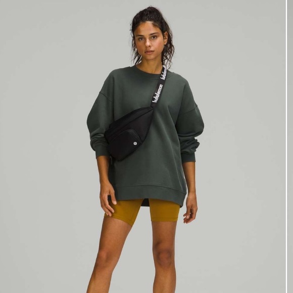 Lululemon Perfectly Oversized Crew in Smoked Spruce - Picture 2 of 9